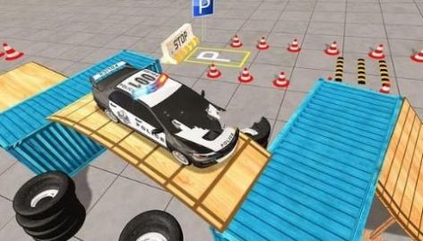 现代警车停车游戏官方安卓版（Police Car Parking ）v1.0